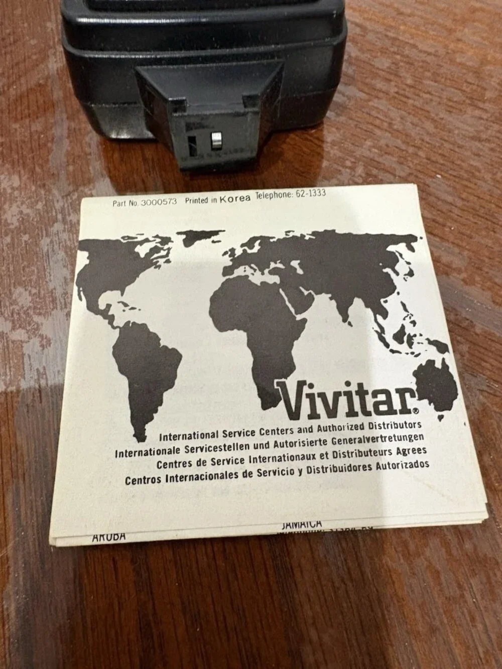 Vivitar Auto 215 Compact Electronic Flash w/Sync cord Manual Tested
